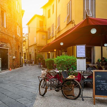 Appartamento Centro Storico Riva 2 - Happy Rentals Екстер'єр фото