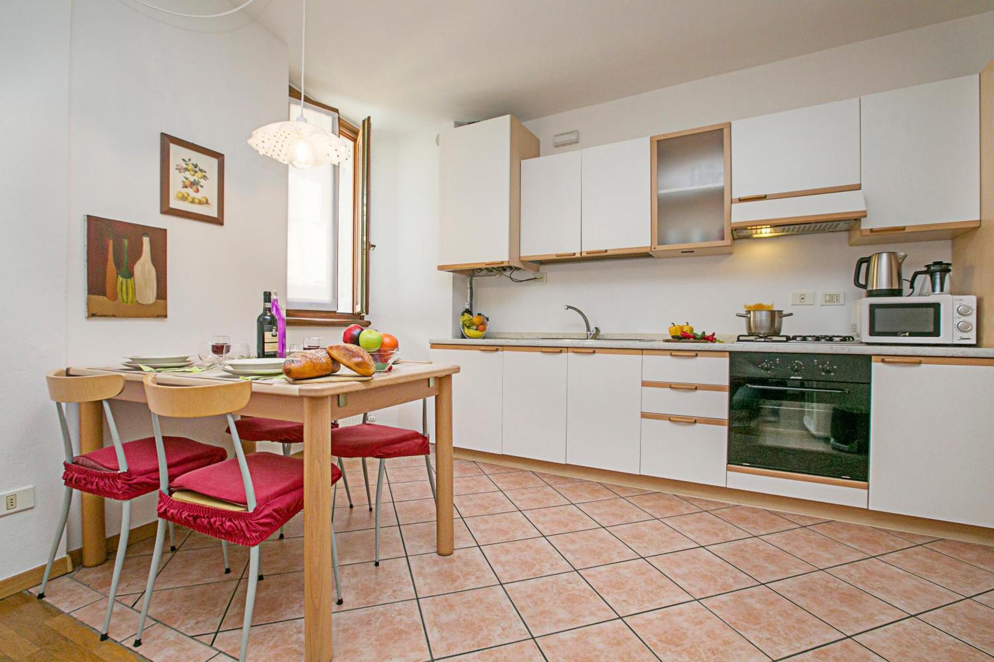 Appartamento Centro Storico Riva 2 - Happy Rentals Екстер'єр фото